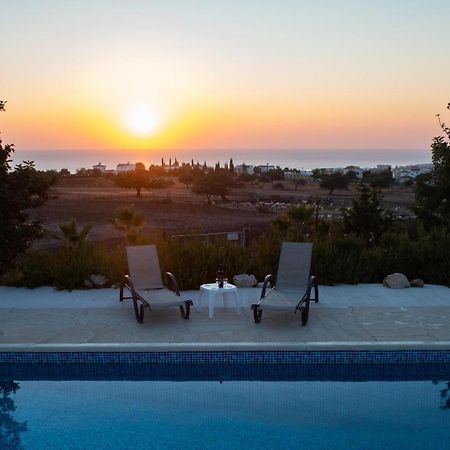 Adonis Villa Coral Bay Esterno foto